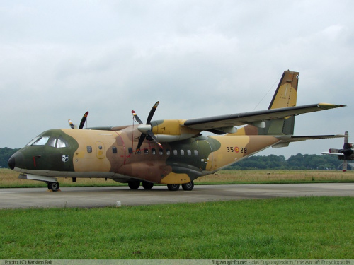 ӡʷɻ쳧CASA/IPTN CN-235ͷɻͼ