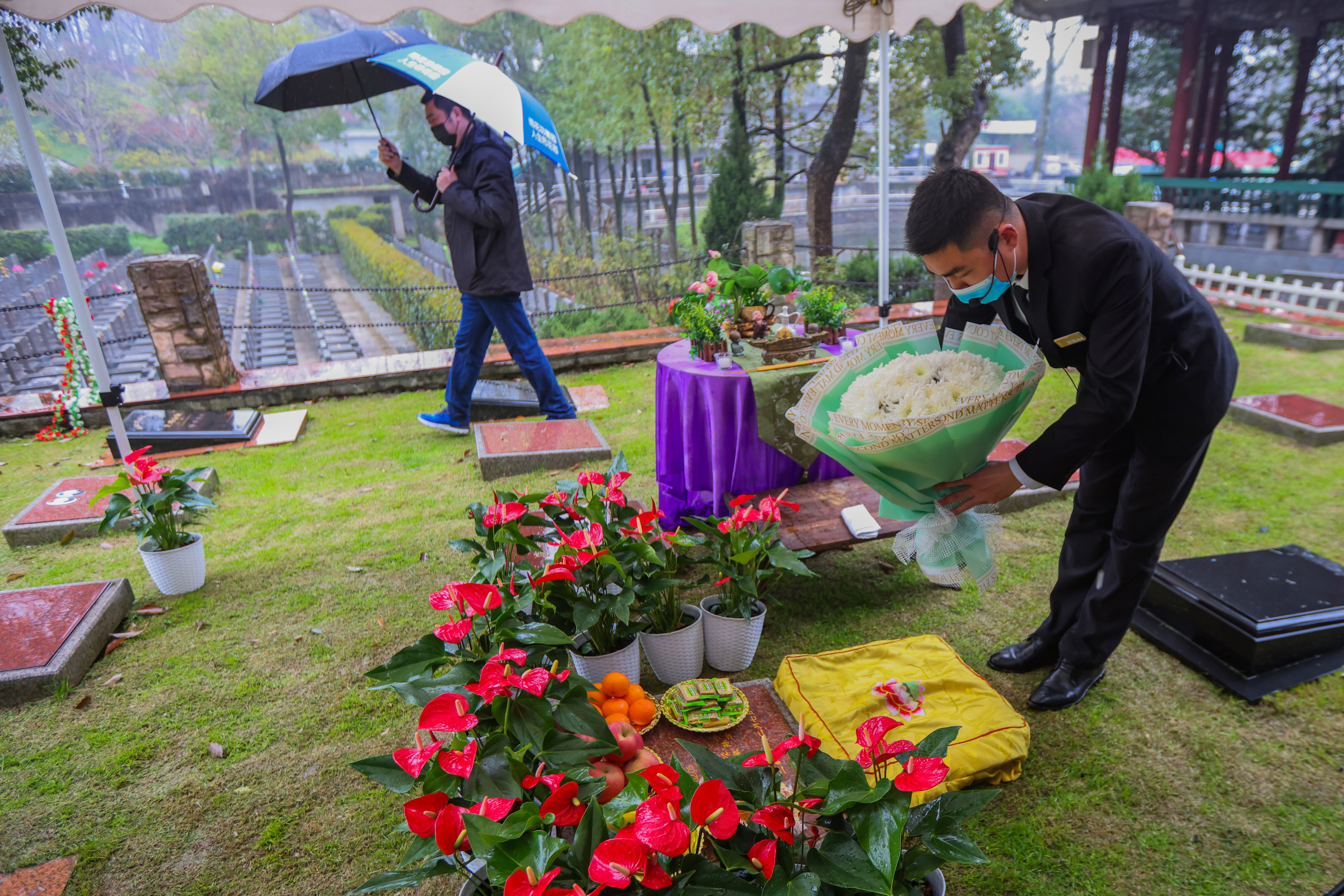 南京开通清明节5G“云”祭扫