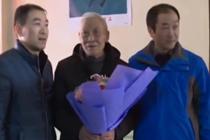 男子走丢41年 与哥哥长一样被认出